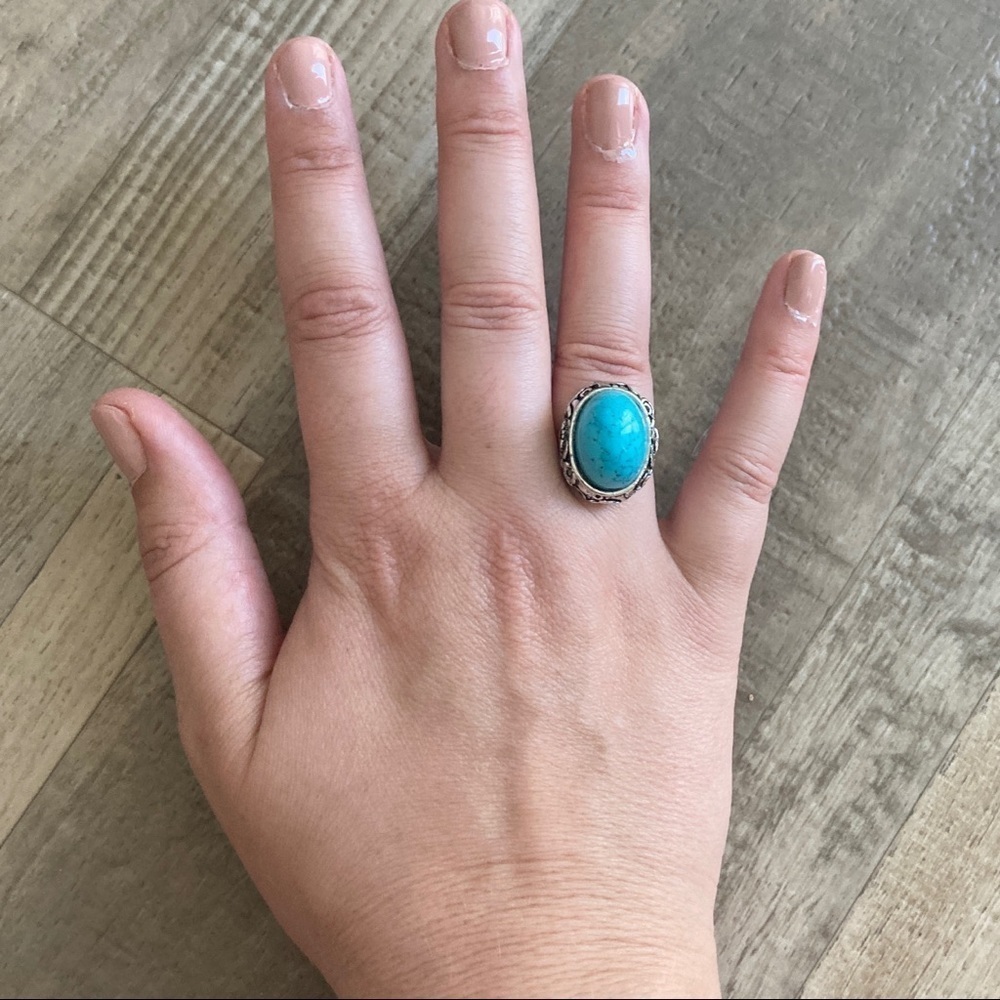 Turquoise stone statement silver ring - Picture 16 of 16